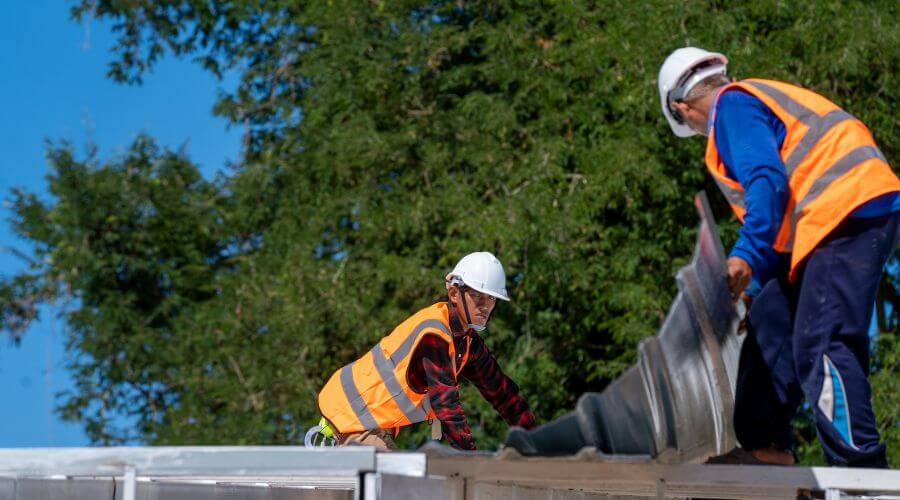 Professional metal roof installation in Kenosha, WI